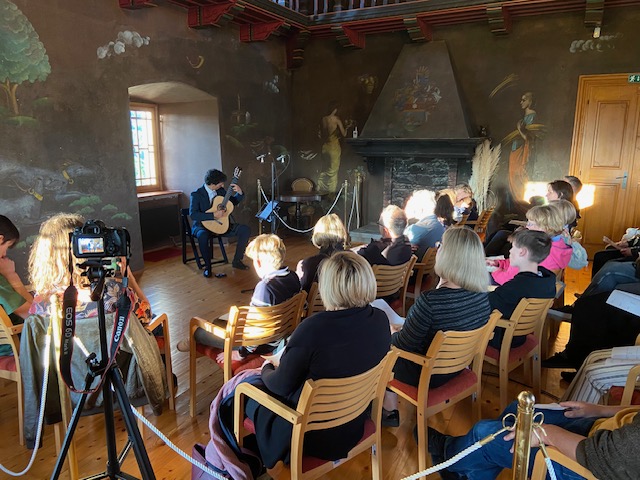 kitarski recital na gradu Prem