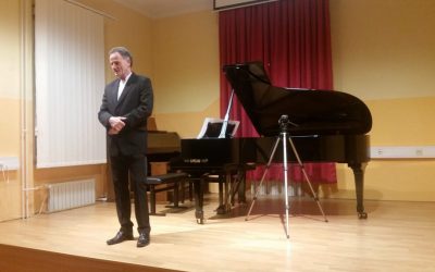 Komentirani koncert “Slovenske klavirske miniature”